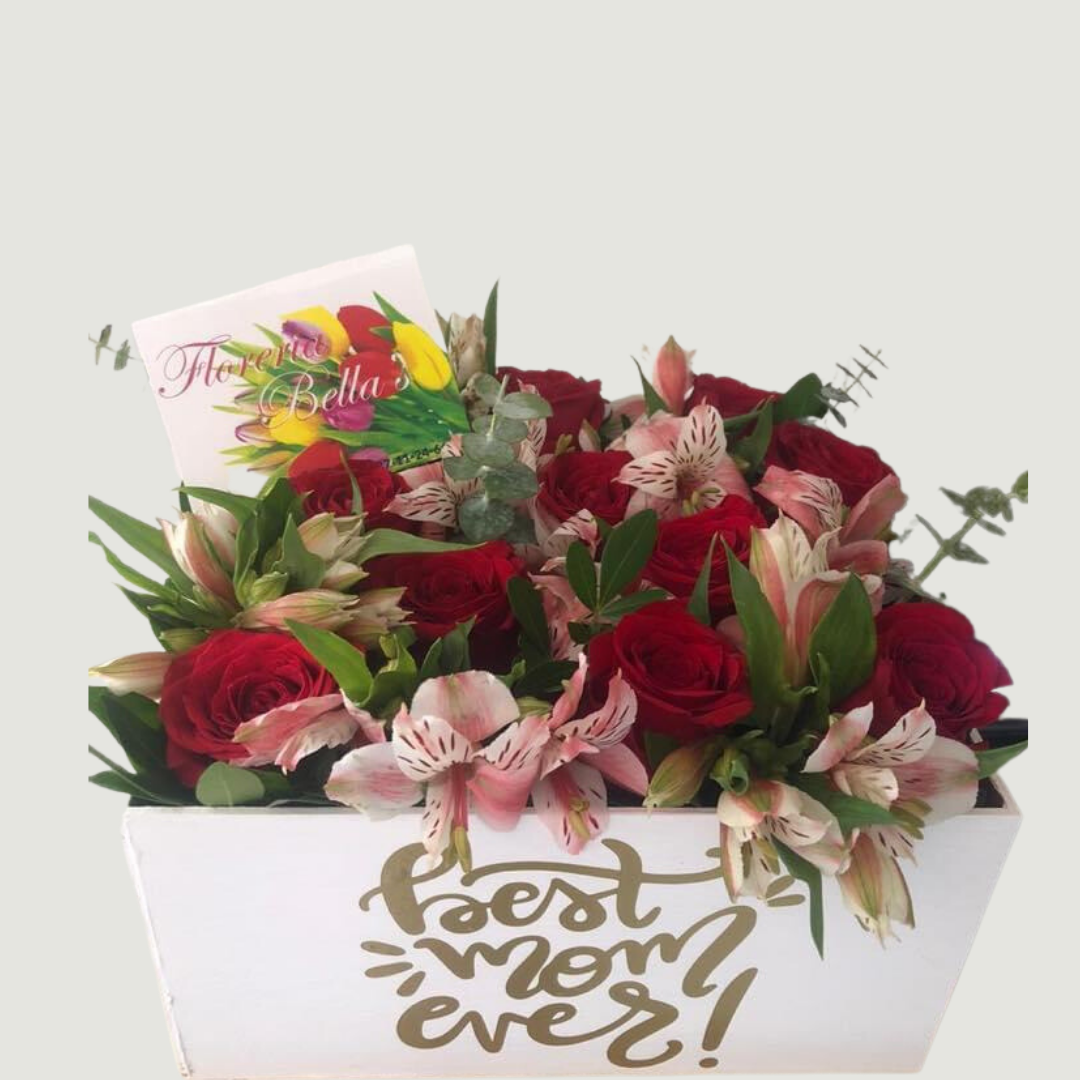 caja con rosas para mamá